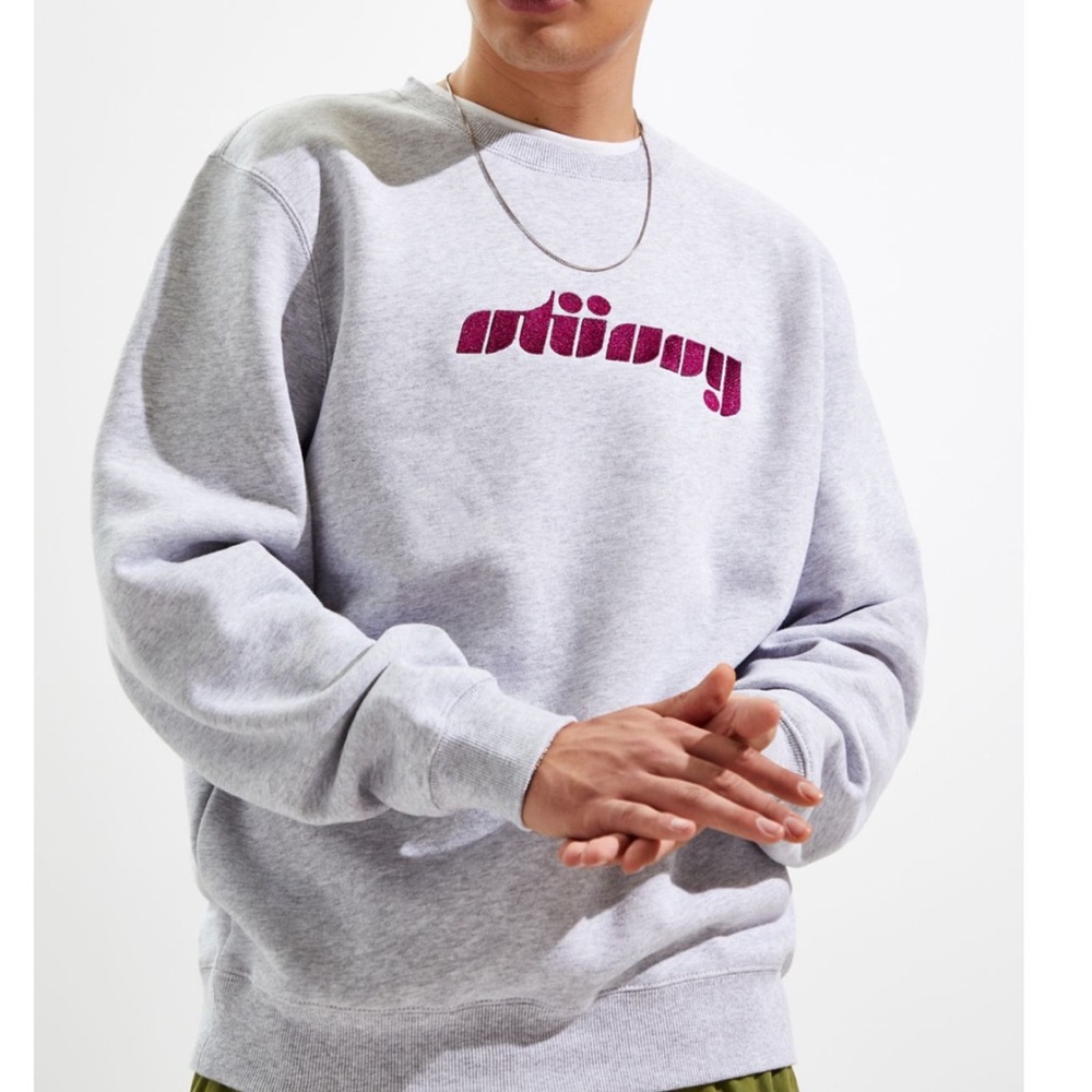 Stussy Pretty Applique Crew
Neck Sweatshirt Logo Gray - Mens/Unisex Small